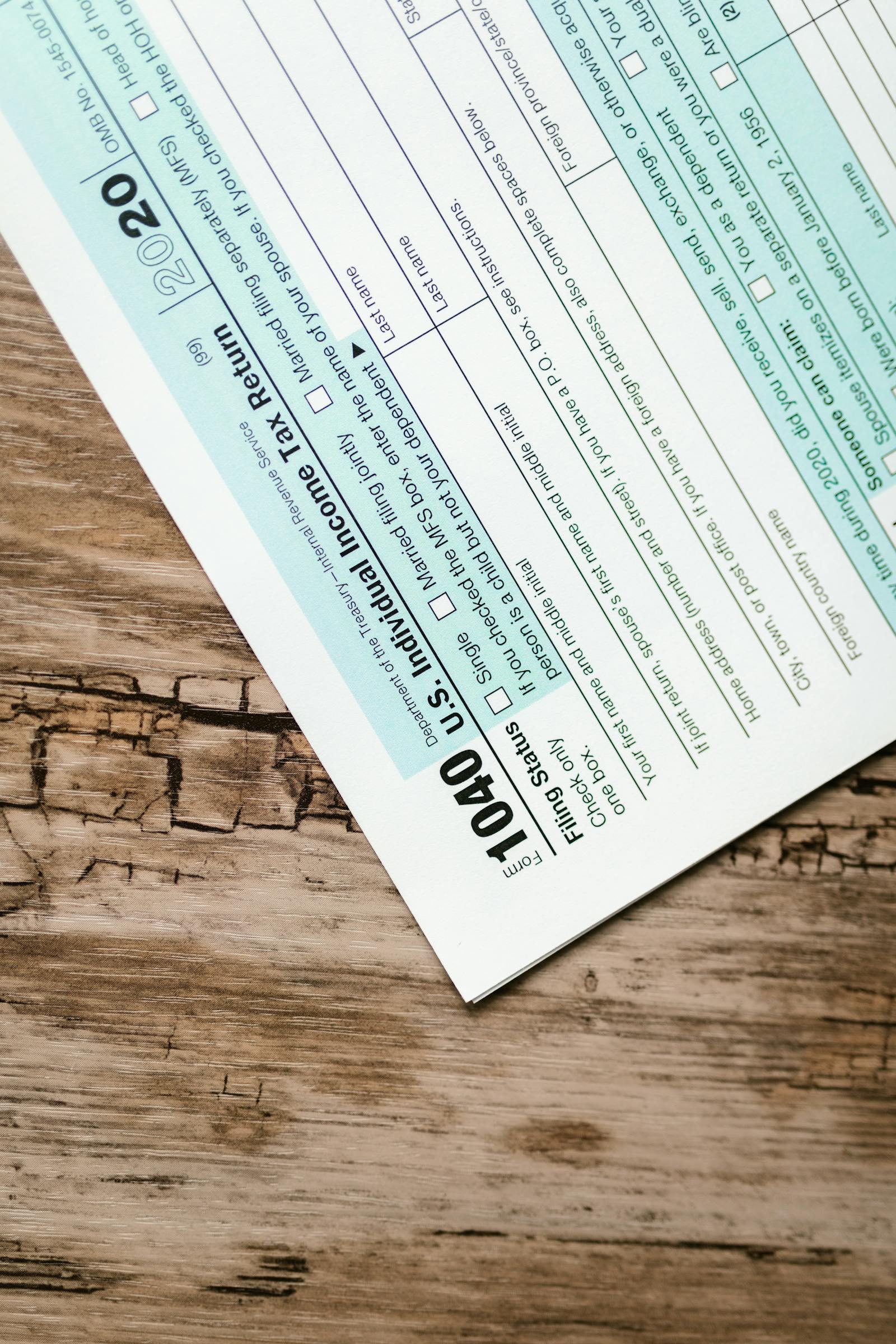 US 1040 income tax return form